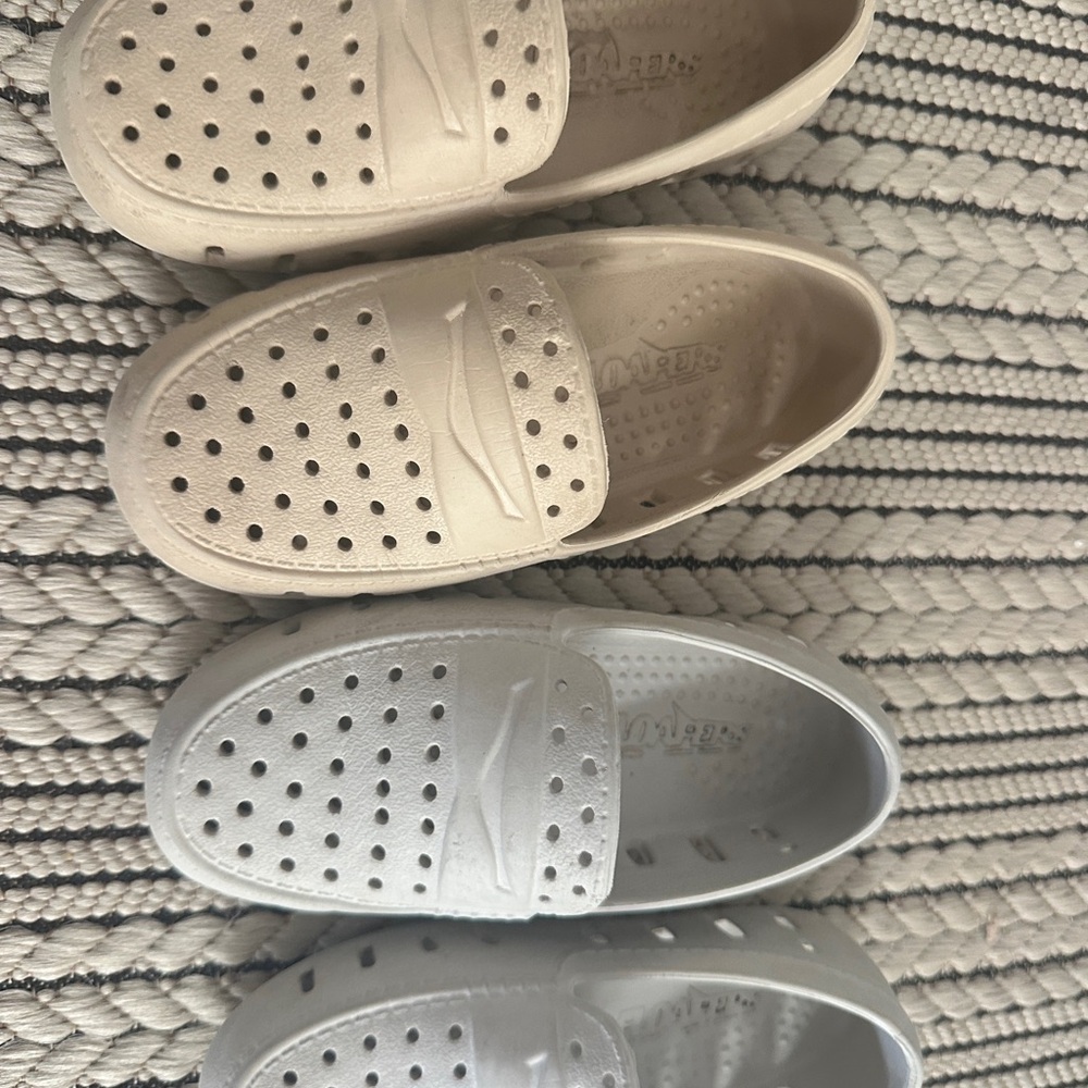 Tan and Grey Floafers 9c